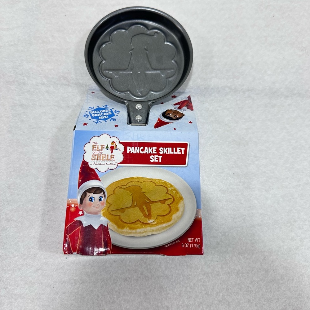 Elf on the Shelf Pancake Pan